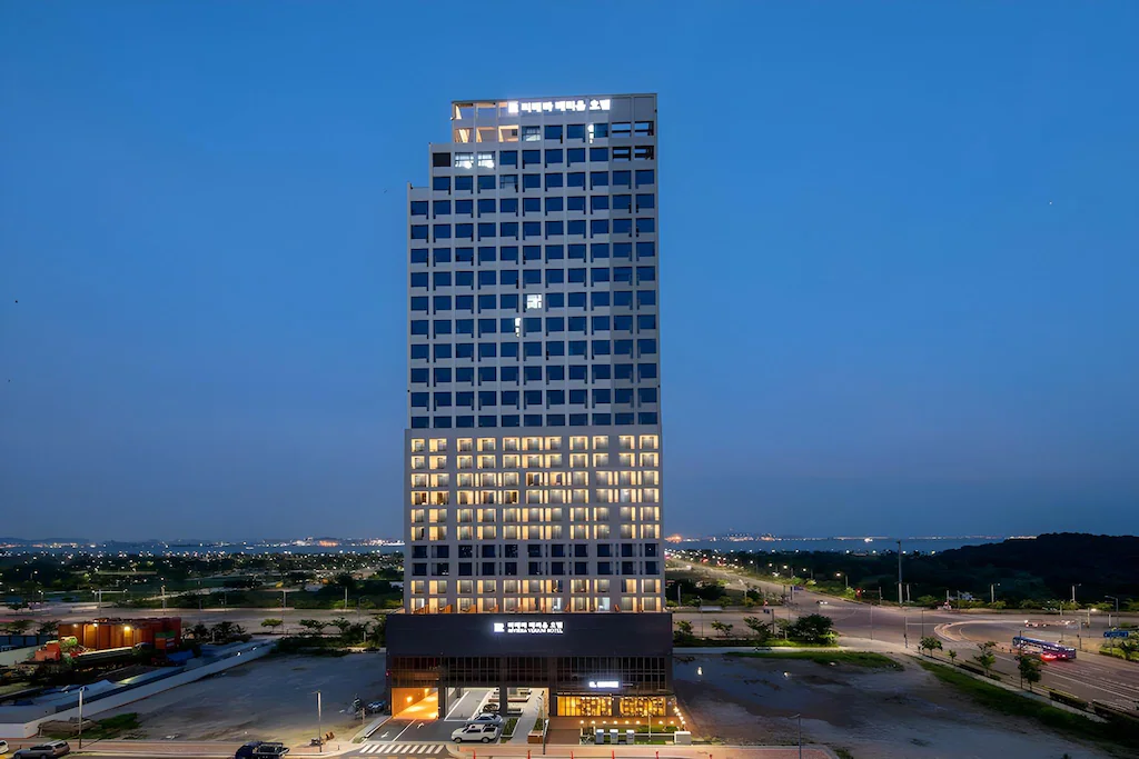 riviera thumbnail.jpg